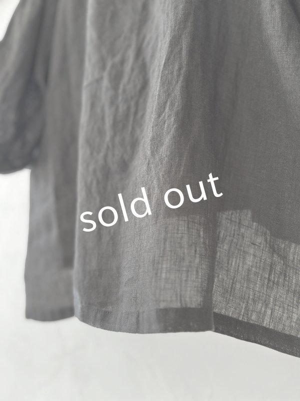 画像4: 08mab/リネンシャンブレー７分袖ブラウス・チャコール (4)