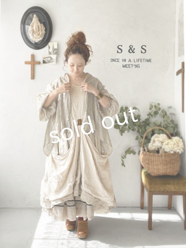 画像2: shizuka's/リネンガーゼのパフ袖ジレ・生成り (2)