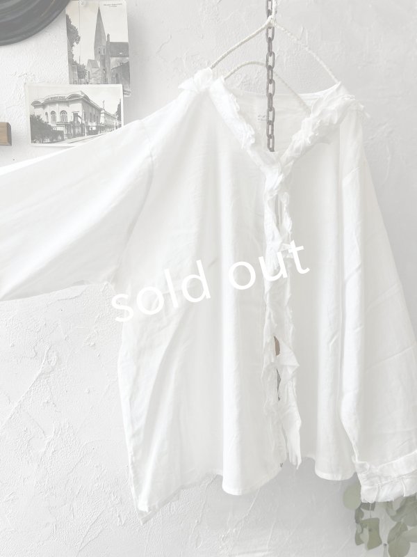 画像14: SO／カーブフリルブラウス・アプリコットベージュ (14)