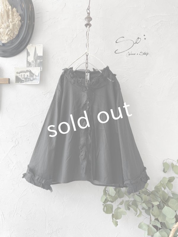 画像1: SO／カーブフリルブラウス・ブラック (1)