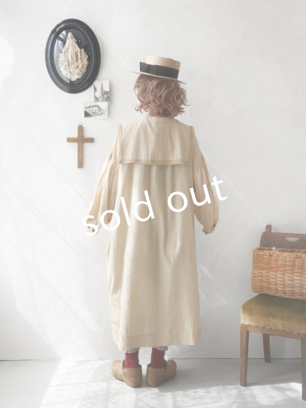 画像11: SO／ティペット付きギャザーワンピース・アプリコットベージュ (11)