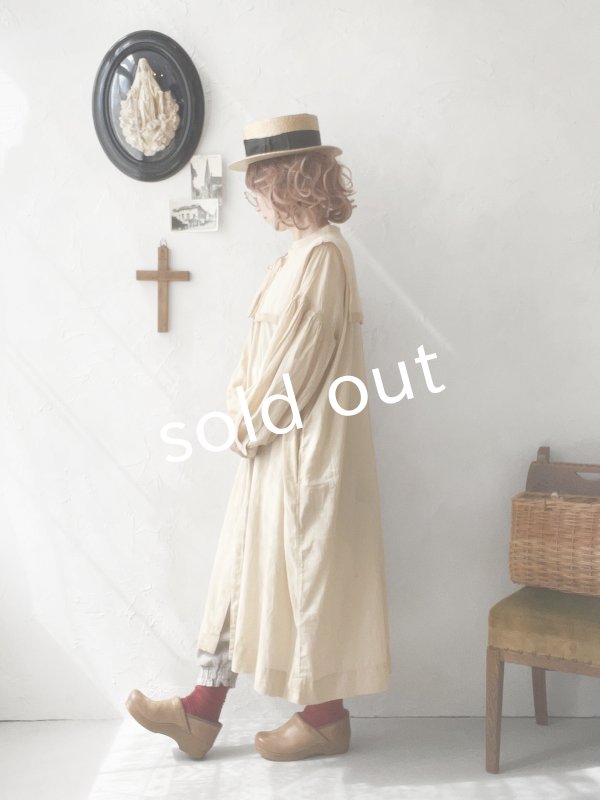 画像10: SO／ティペット付きギャザーワンピース・アプリコットベージュ (10)