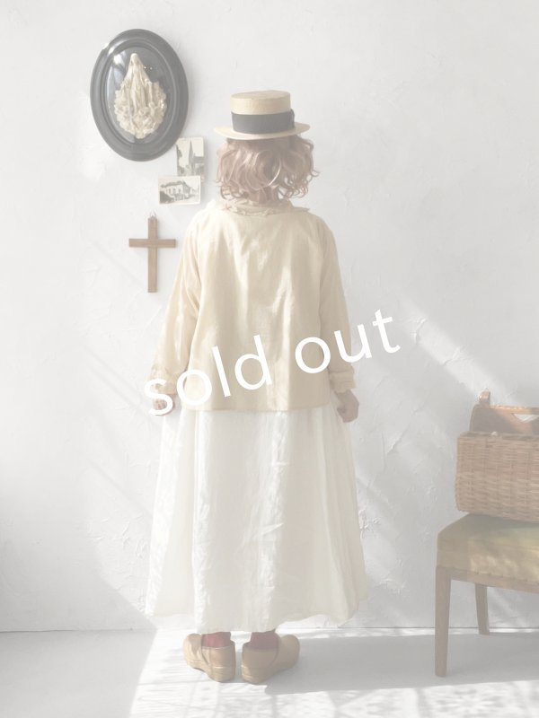 画像7: SO／カーブフリルブラウス・アプリコットベージュ (7)