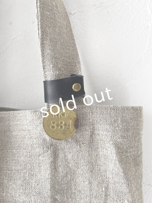 画像2: MARCHE' DE SOEUR／アンティークタグ付きトート・リトアニアリネン (2)