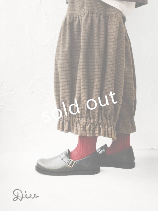 画像1: Diu／本革ベルトシューズ・ブラック (1)