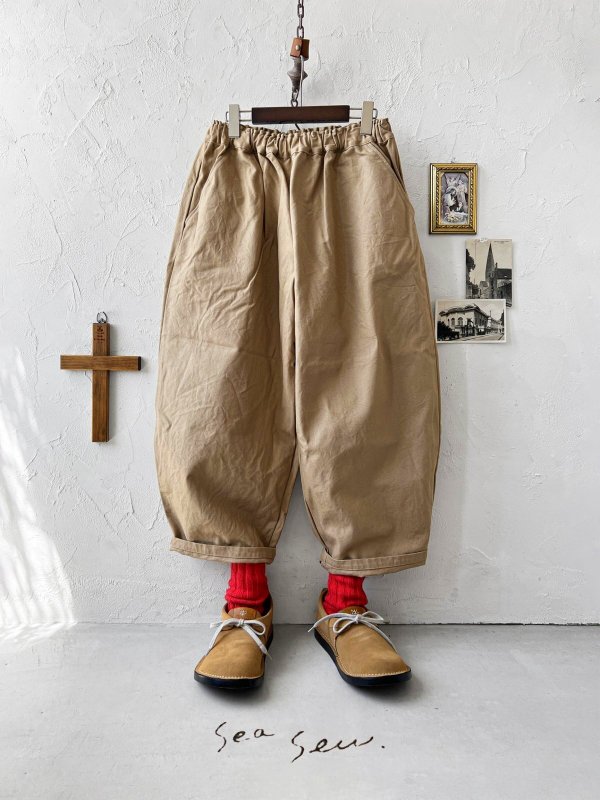 画像1: seasew.／505 ハンドワッシャーコクーンパンツ・ベージュ (1)