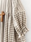 画像4: MARCHE' DE SOEUR／ギャザーワンピース・赤耳ギンガムチェック (4)