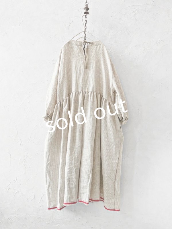 画像9: MARCHE' DE SOEUR／ギャザーワンピース・赤耳ミリチェック (9)