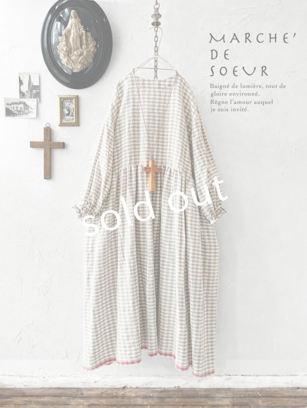 画像2: MARCHE' DE SOEUR／ギャザーワンピース・赤耳ギンガムチェック (2)
