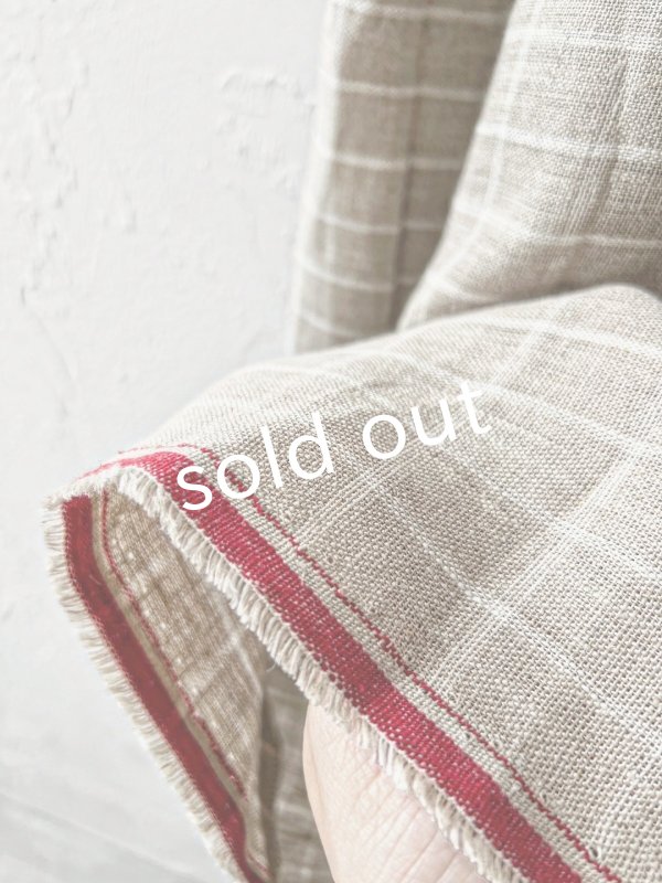 画像2: MARCHE' DE SOEUR／ギャザーワンピース・赤耳ウィンドウペン (2)