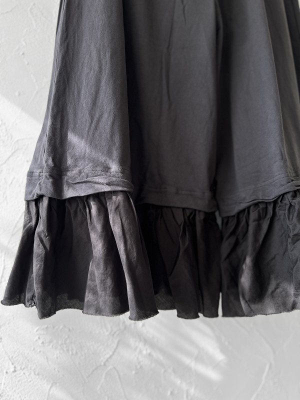 画像4: SO／裁ち切りフリルイージーパンツ・スミクロ (4)