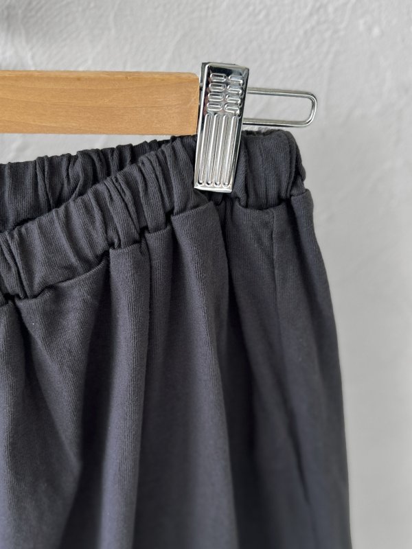 画像3: SO／裁ち切りフリルイージーパンツ・スミクロ (3)