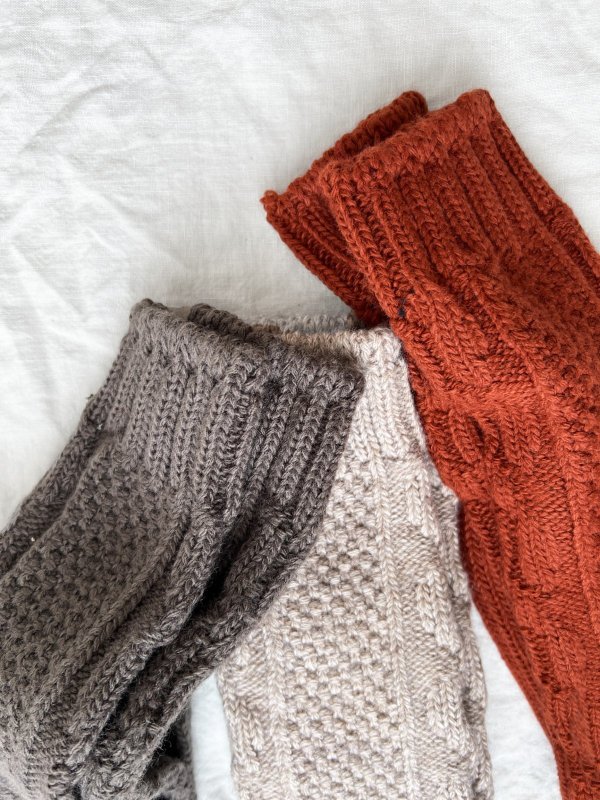 画像4:  H FOOTWEAR WOOL／ゆるあみケーブルソックス・ミドル (4)