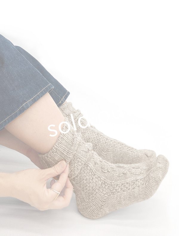 画像7:  H FOOTWEAR WOOL／ゆるあみケーブルソックス・ショート (7)