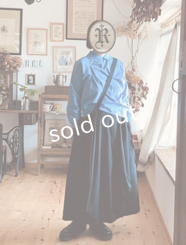 画像1: Reliure／丸襟ブラウス・Blue (1)