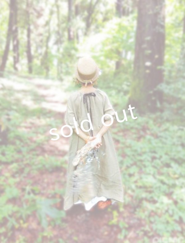 画像7: mifumi／コラボ刺繍yuiワンピース・濃灰 (7)