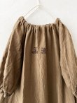 画像2: mifumi／コラボ刺繍yuiワンピース・アンティークブラウン (2)