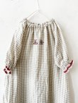 画像2: mifumi／コラボ刺繍yuiワンピース・赤耳チェック (2)