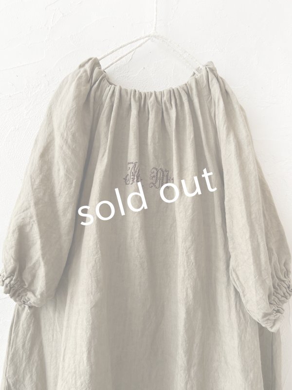 画像2: mifumi／コラボ刺繍yuiワンピース・カーキ (2)