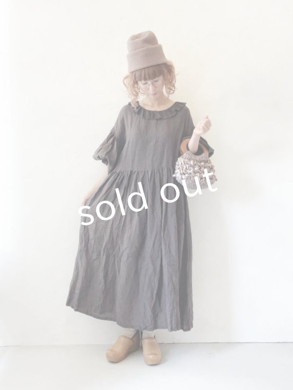 画像6: mifumi／フリル襟ドロップショルダーpuffワンピース・こげ茶 (6)