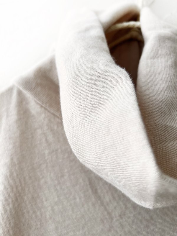 画像4: SO／表出しタートルプルオーバー・ベージュ (4)