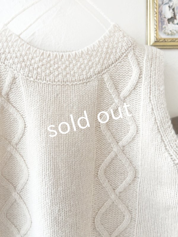 画像4: SO／後ろボタンニットベスト・オートミール (4)