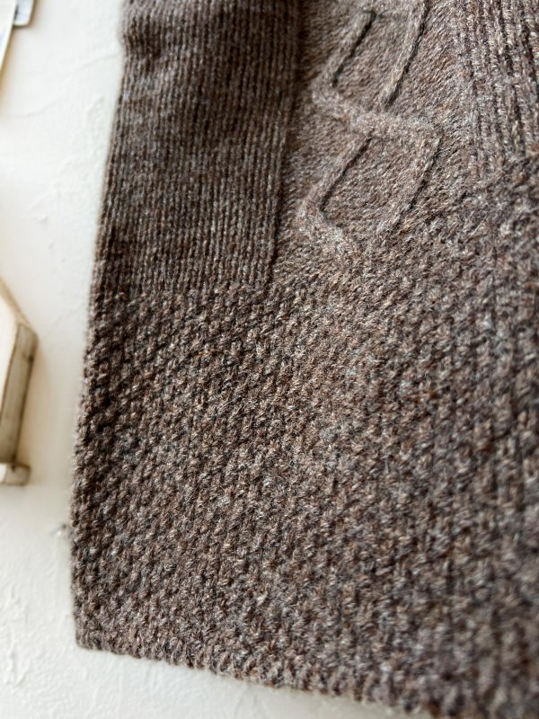 画像3: SO／後ろボタンニットベスト・ブラウン (3)