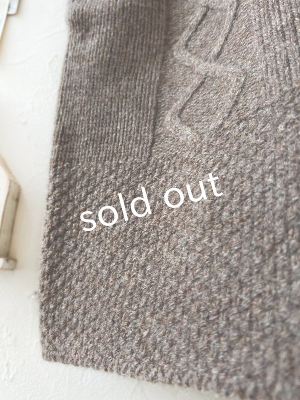 画像4: SO／後ろボタンニットベスト・ブラウン (4)