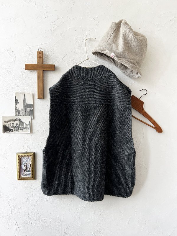 画像4: SO／シェットリノピン付きベスト・チャコール (4)