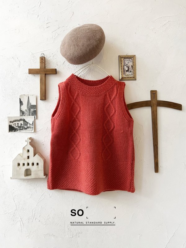 画像1: SO／後ろボタンニットベスト・ブラッドレッド (1)