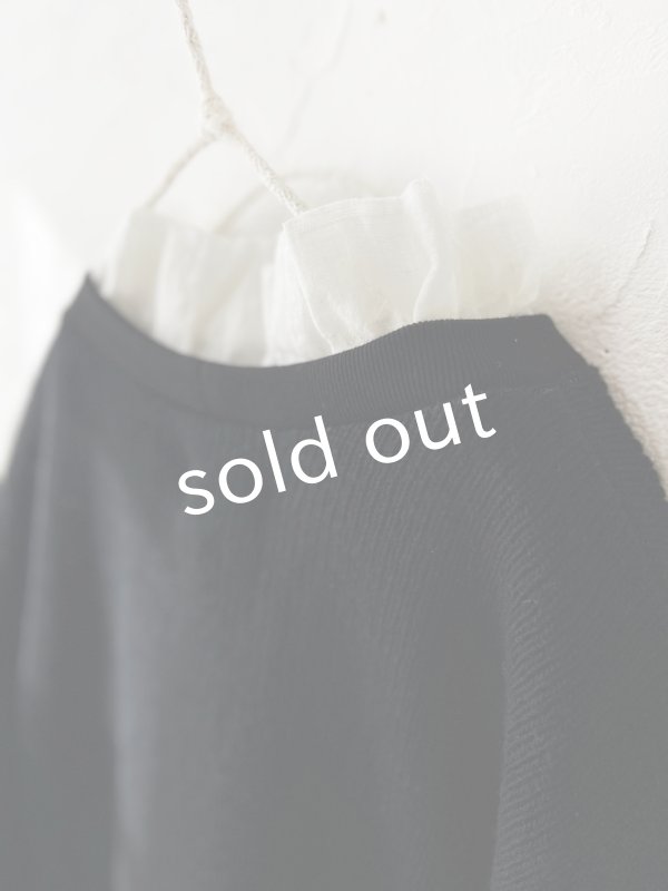 画像7: MAGALI /クォーターニットフリルプルオーバー・ブラック (7)