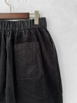 画像6: SO／綾コーデュロイカーブパンツ・チャコール (6)