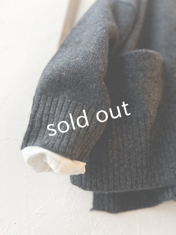 画像2: SO／サイドスリットカーディガン・チャコール (2)