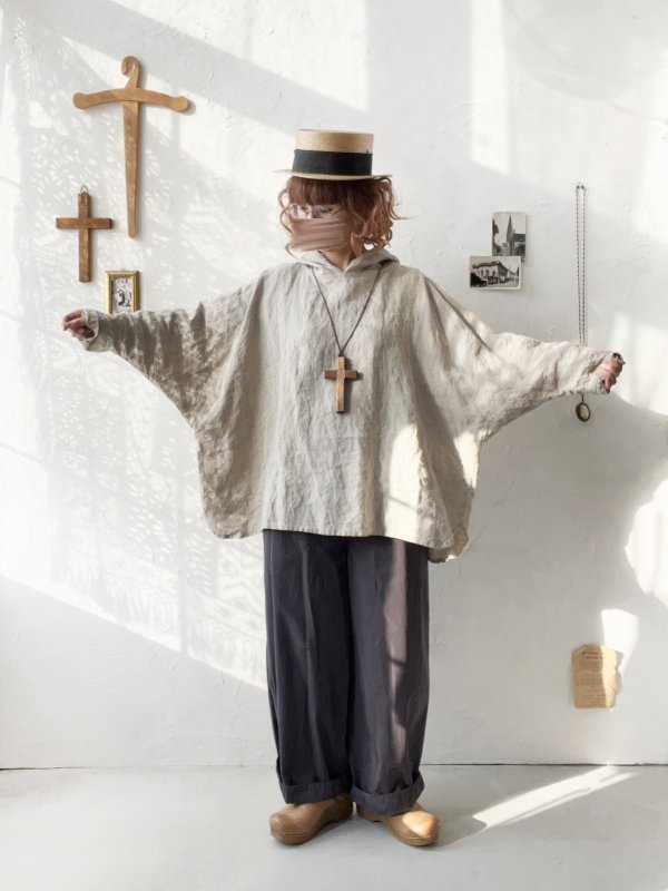 画像11: Libera&Capricciosa／天日干しリネンフードプルオーバー・インクブルー (11)