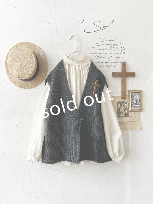 画像1: SO／シェットリノピン付きベスト・チャコール (1)