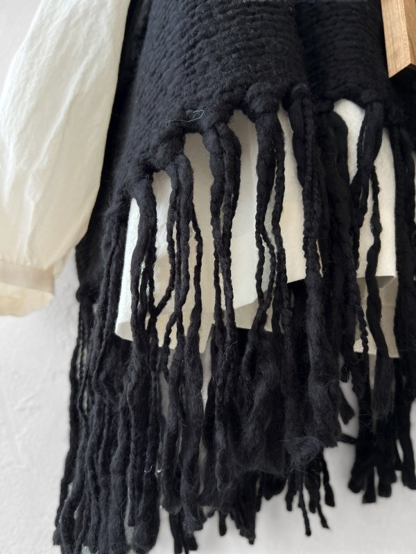 画像6: SO／フリンジニットポンチョ・ブラック (6)