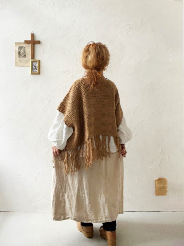 画像16: SO／フリンジニットポンチョ・ブラック (16)