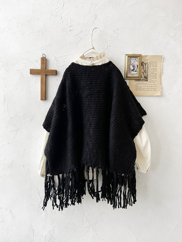 画像7: SO／フリンジニットポンチョ・ブラック (7)