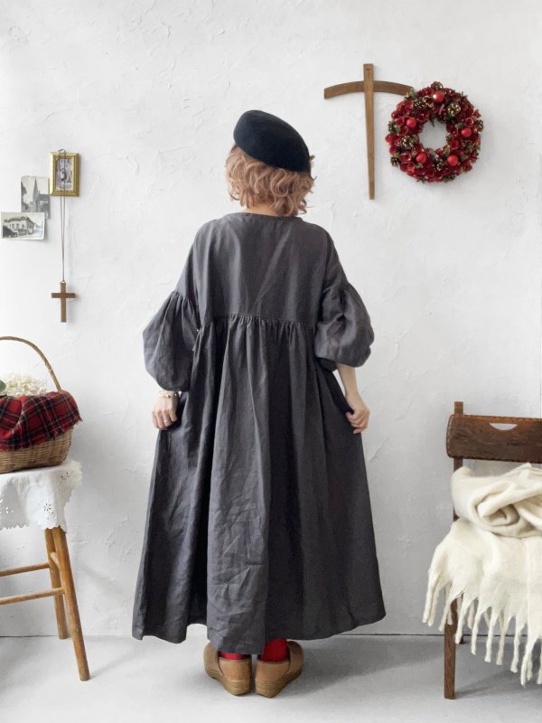 画像5: 【ノエルの贈り物】ダークグレーのパフスリーブレースワンピース【23】 (5)