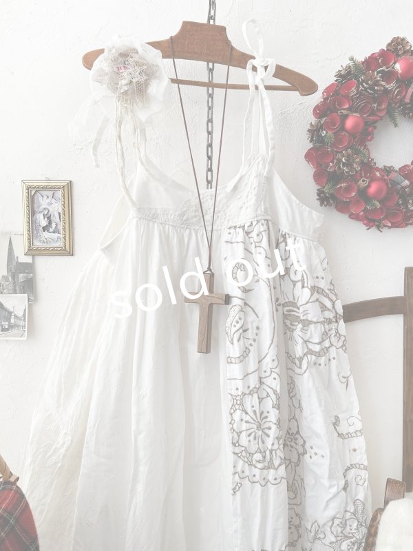 画像2: 【ノエルの贈り物】マディラ刺繍のキャミワンピース・D【24】 (2)