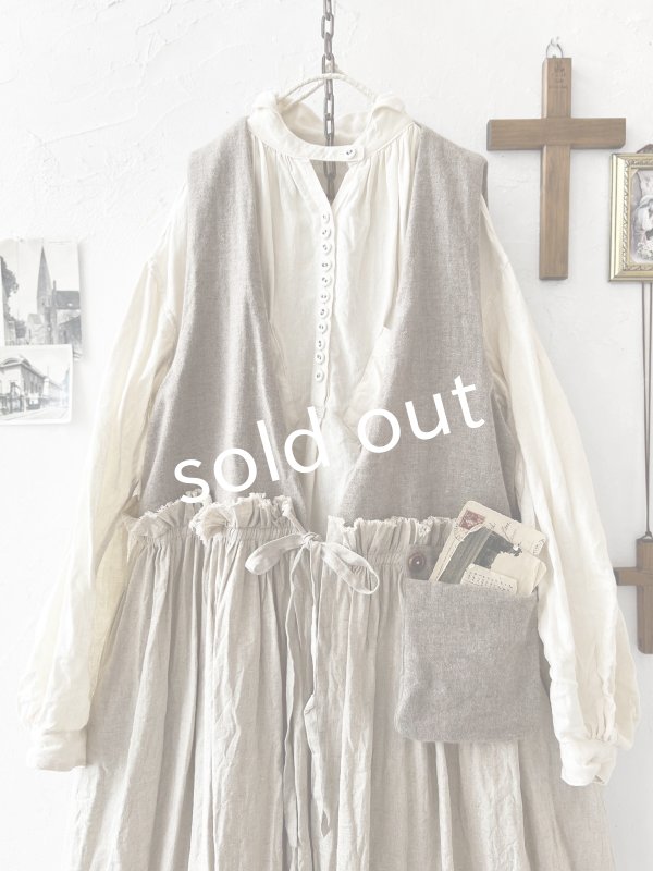 画像2: MARCHE' DE SOEUR／ウールツイードのベストワンピース・ベージュ×生成り (2)