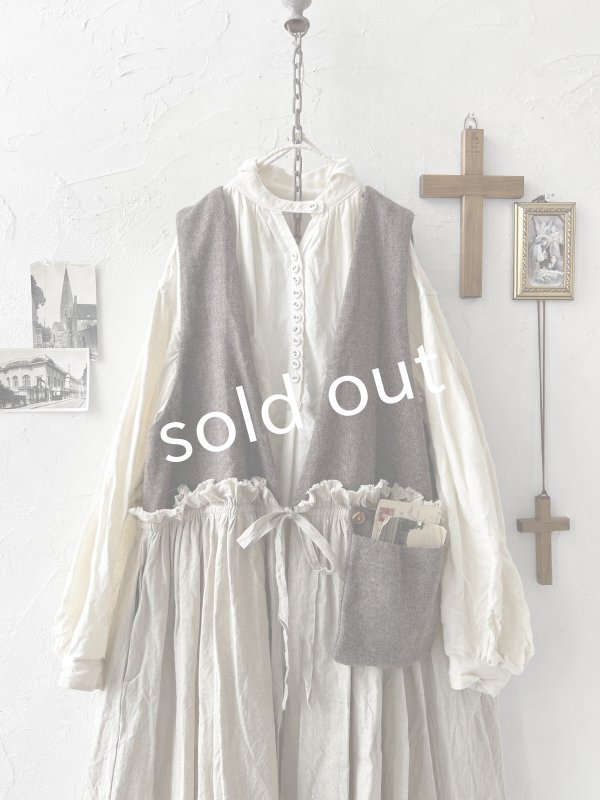 画像2: MARCHE' DE SOEUR／ウールツイードのベストワンピース・モカ×生成り (2)