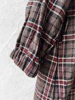 画像9: MARCHE' DE SOEUR／シャーリングネックワンピース・レッドブラウンチェック (9)