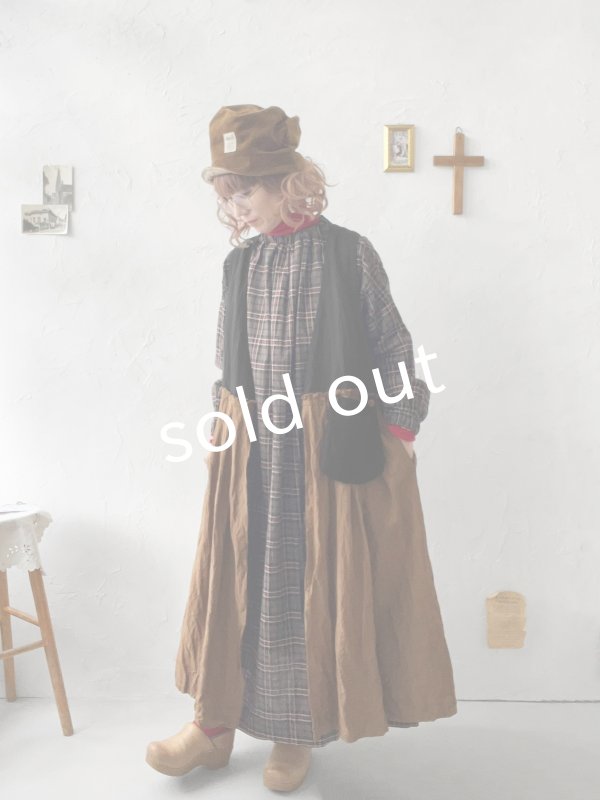 画像12: MARCHE' DE SOEUR／リネンのベストワンピース・黒×アンティークブラウン (12)