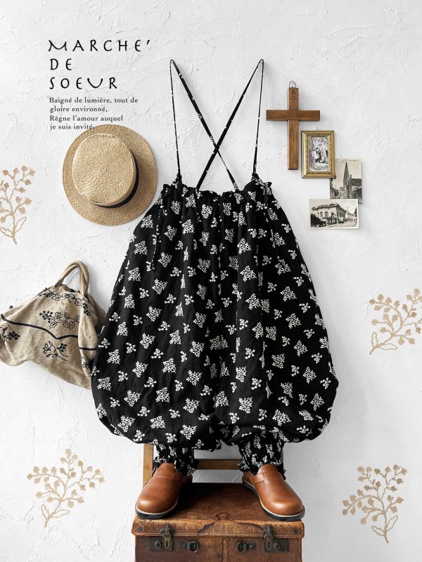 画像1: MARCHE' DE SOEUR／ピエロパンツ・黒ブーケ刺繍 (1)