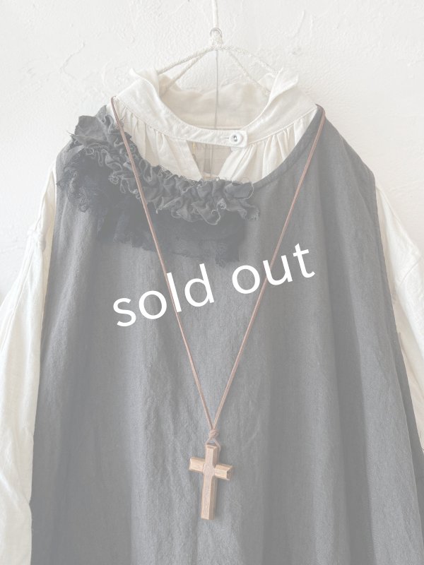 画像2: MARCHE' DE SOEUR／アンティークレース付きタブリエドレス・スミクロ (2)