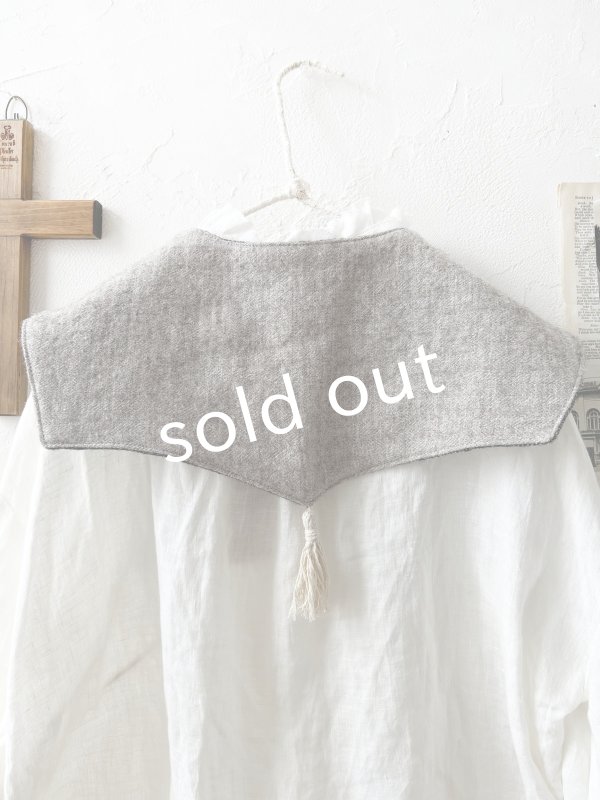 画像9: MARCHE' DE SOEUR／リバーシブルタッセルティペット・杢ブラック×ベージュ (9)