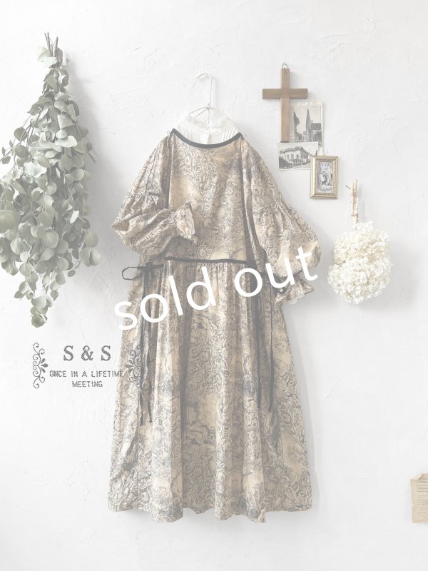 画像2: shizuka's／トワルドジュイのリボンワンピース・（ベルスリーブ）ベージュ (2)