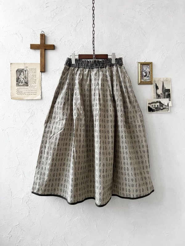 画像7: le ciel／ボタニカルプリントスカート・チャコールグレー (7)
