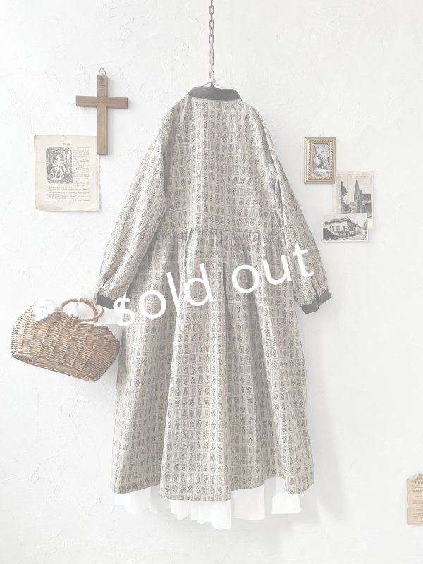 画像8: le ciel／ボタニカルプリントワンピース・グレージュ (8)